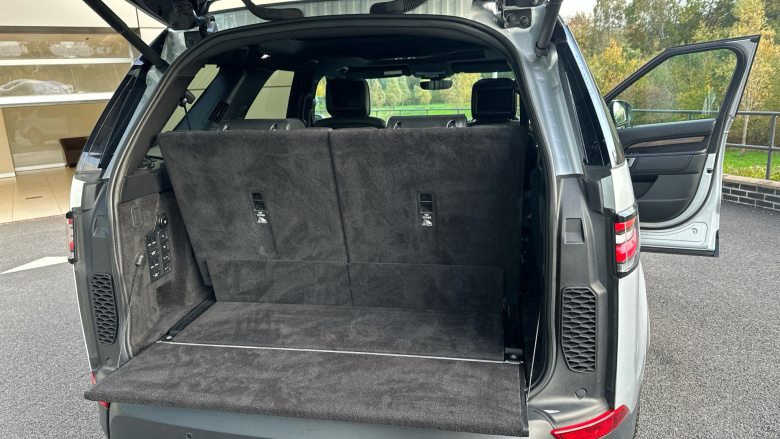 Land Rover Discovery 3.0 SD6 HSE Luxury 5dr Auto Diesel Station Wagon